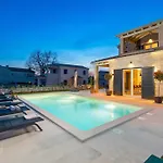 Lente Villa