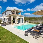 Villa Lente Muntrilj