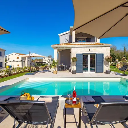 Lente Villa *