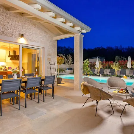 Lente Villa
