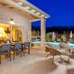 Lente Villa
